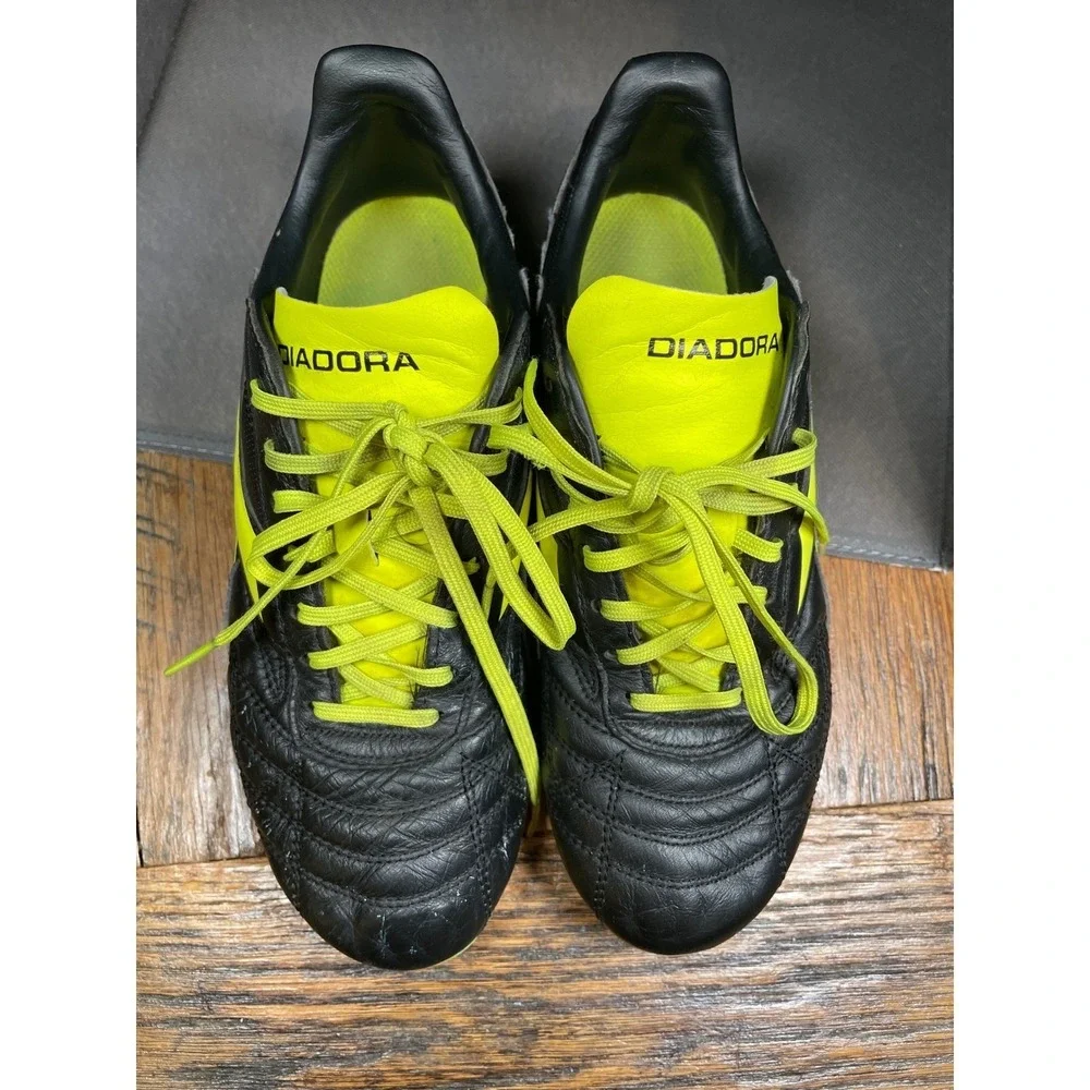Diadora Soccer Cleats Mens size 6 Black Yellow Leather Athletic Shoes